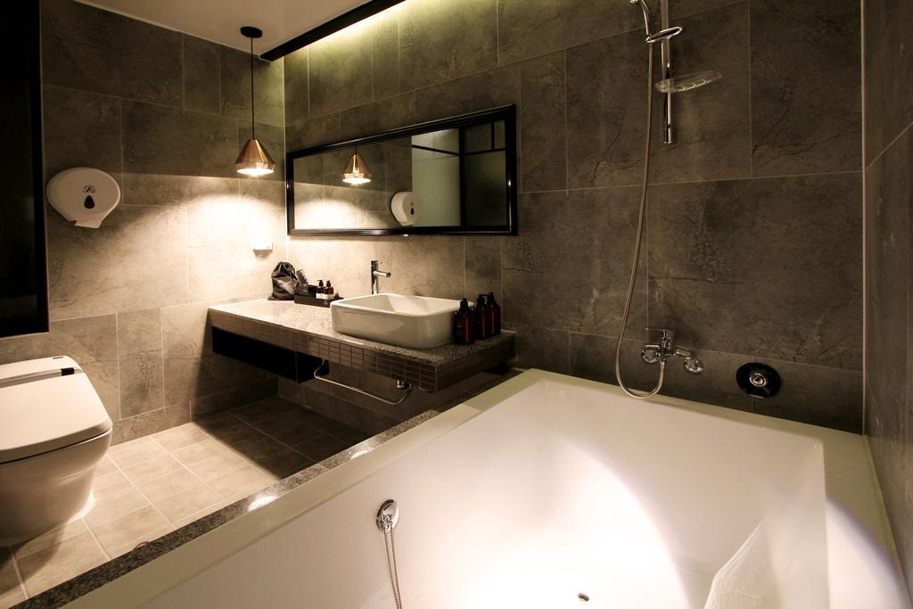 Hotel Londoner Gimhae Екстер'єр фото