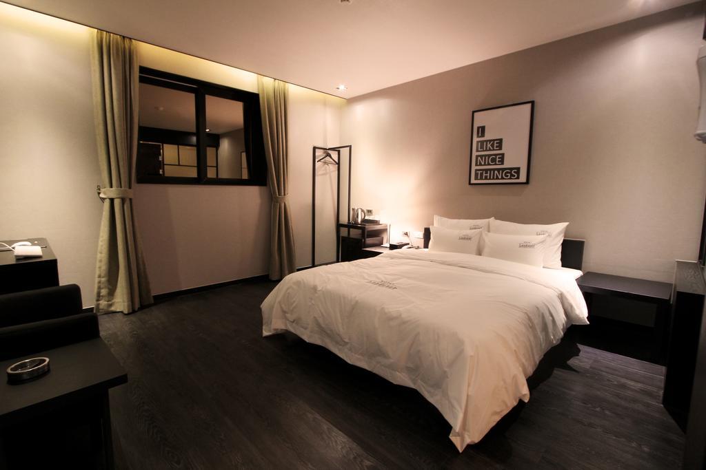 Hotel Londoner Gimhae Екстер'єр фото